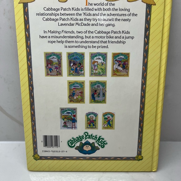 Pair Of Cabbage Patch Kids Parker Brothers Story Book Hardcover 1984 - Picture 3 of 7